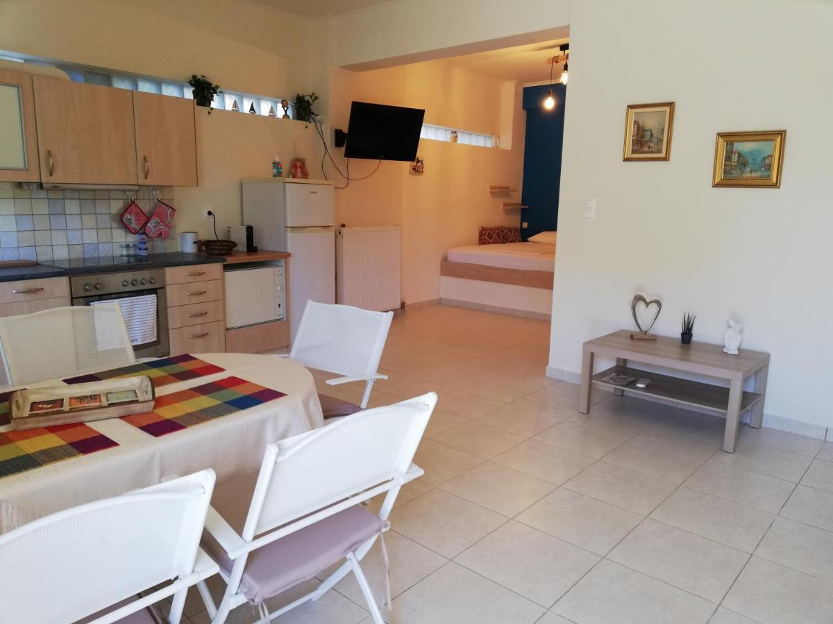 Althea Holiday Studio Agia Marina  Luaran gambar